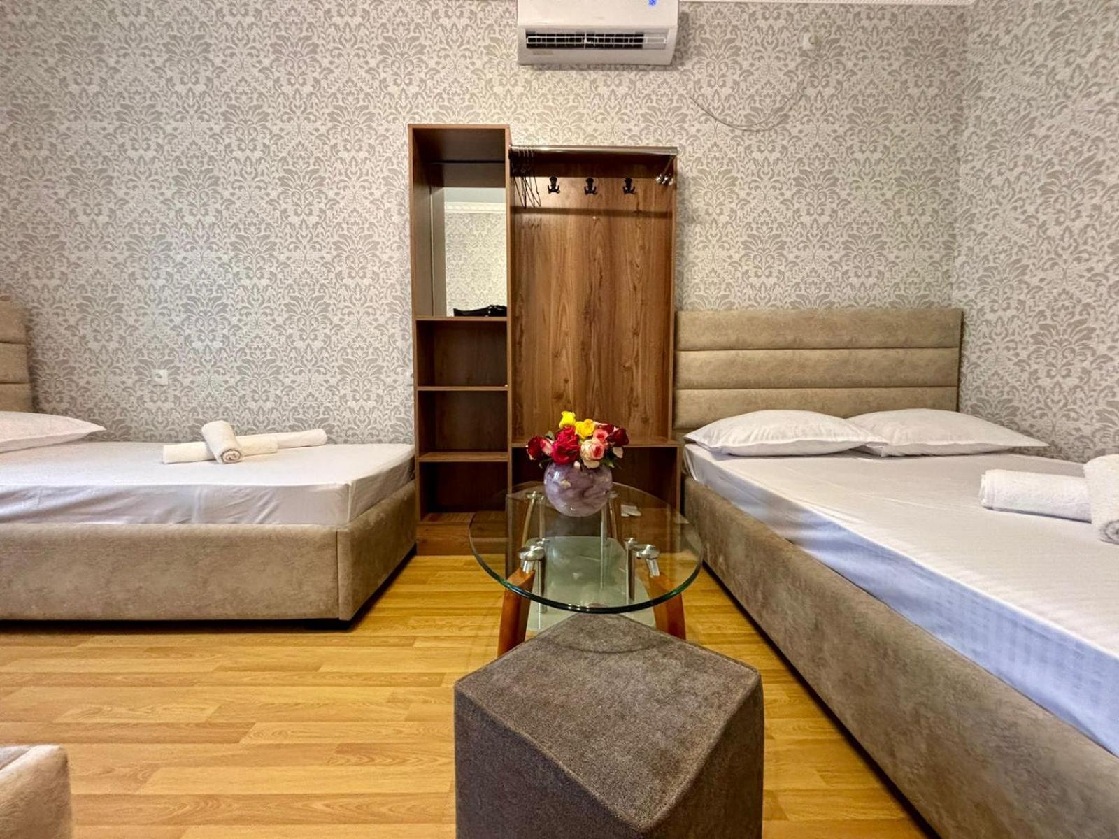Styopa Hotel Jerevan Eksteriør billede