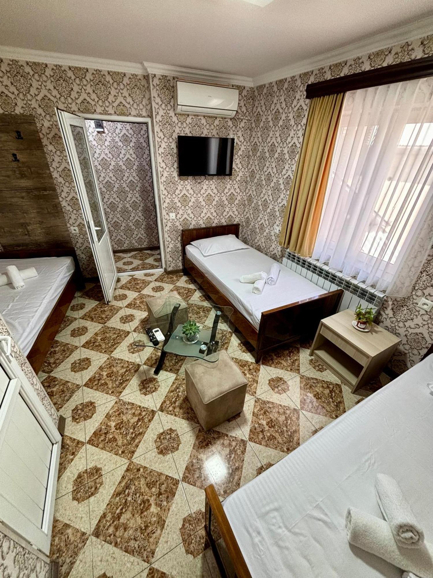 Styopa Hotel Jerevan Eksteriør billede