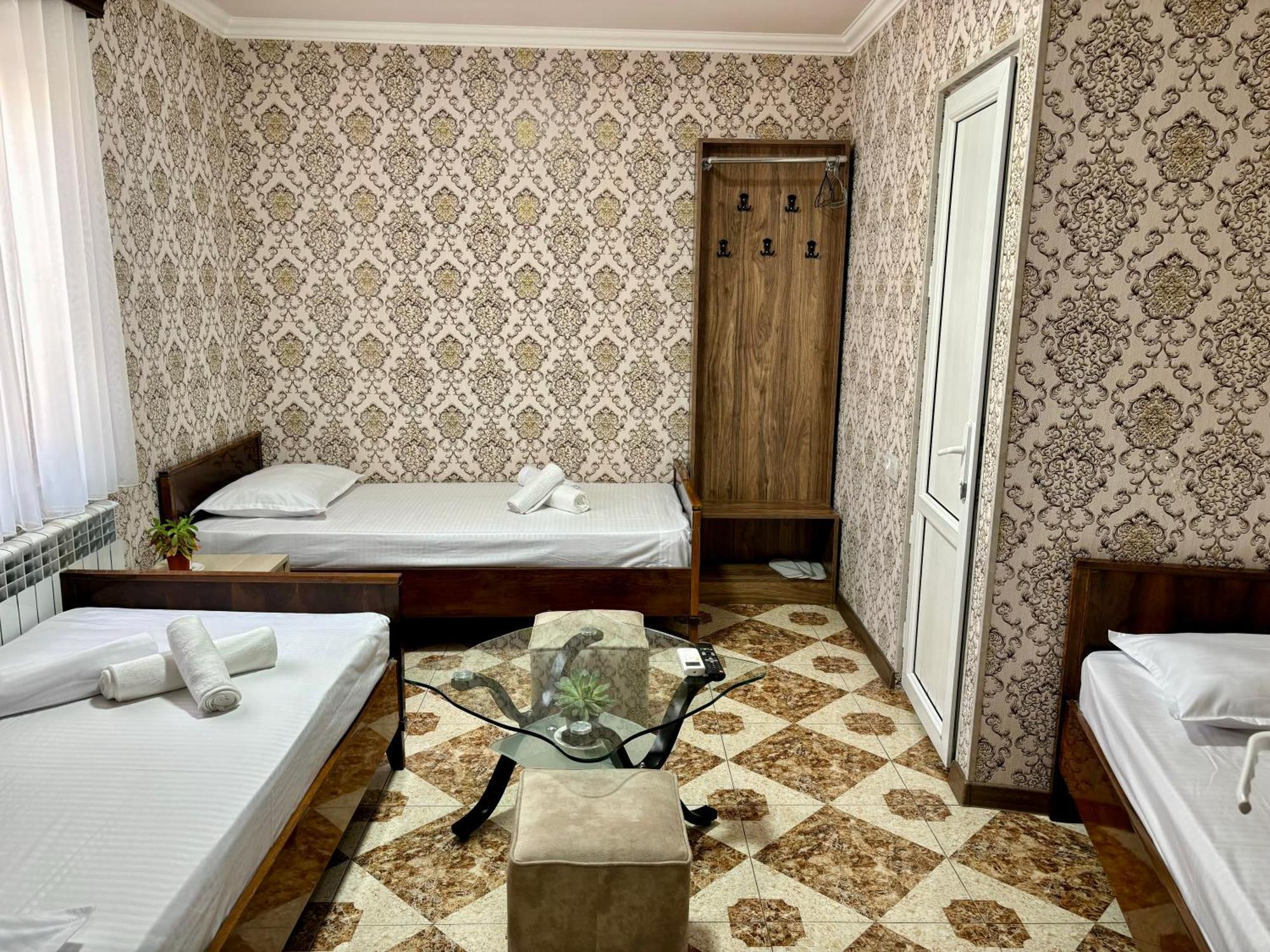 Styopa Hotel Jerevan Eksteriør billede
